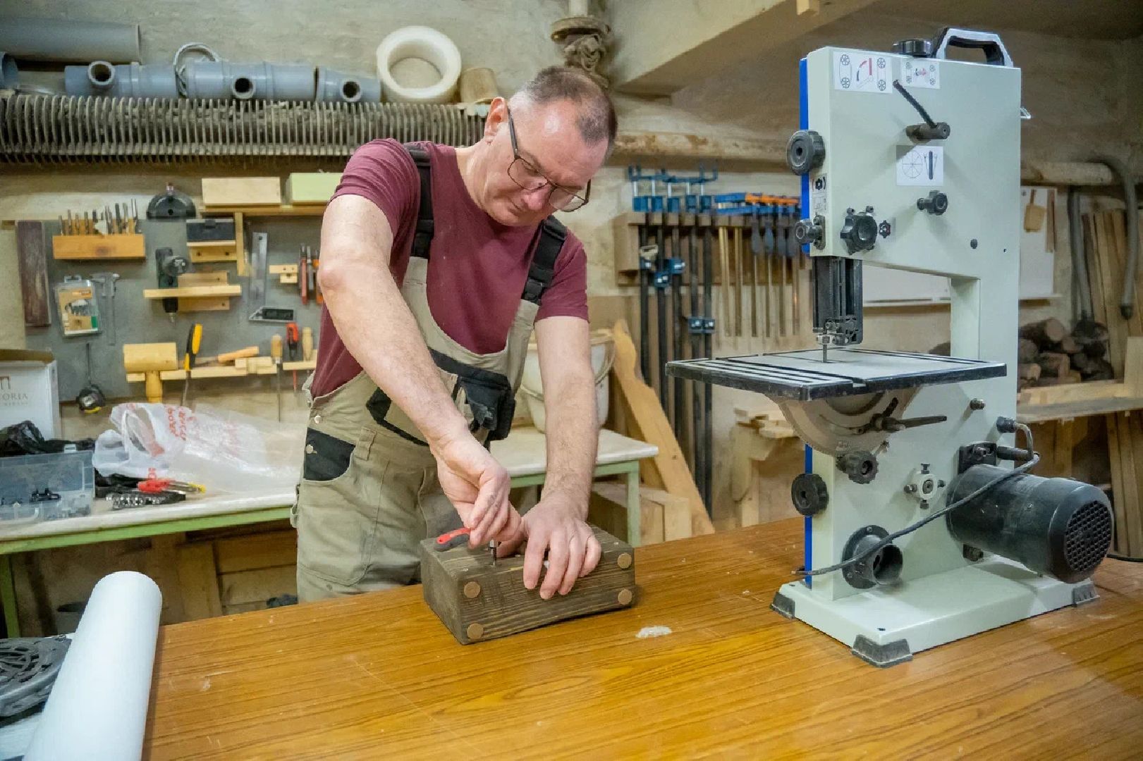 Мастер, реставрация, люди, Орехово-Зуево.