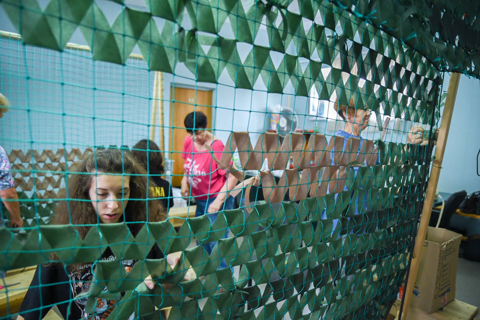 Бронницы, Умные каникулы, Школьники плетут масксеси, Волонтеры, Добрые дела,