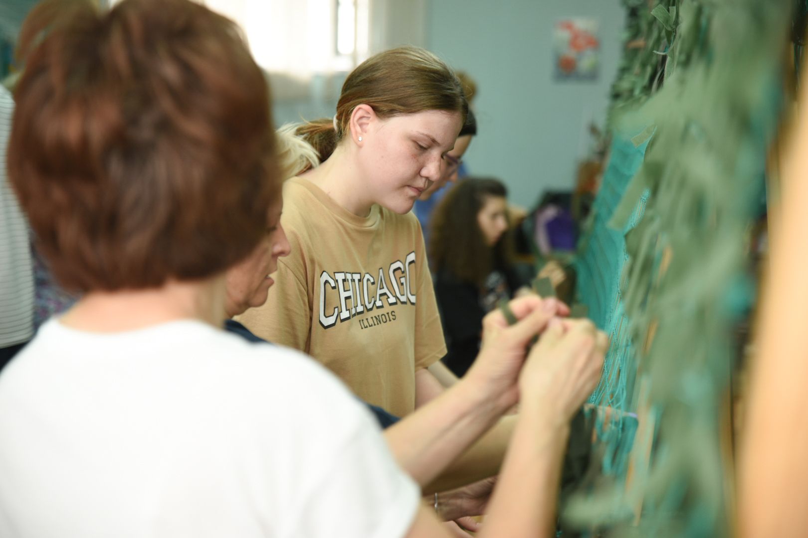 Бронницы, Умные каникулы, Школьники плетут масксеси, Волонтеры, Добрые дела,