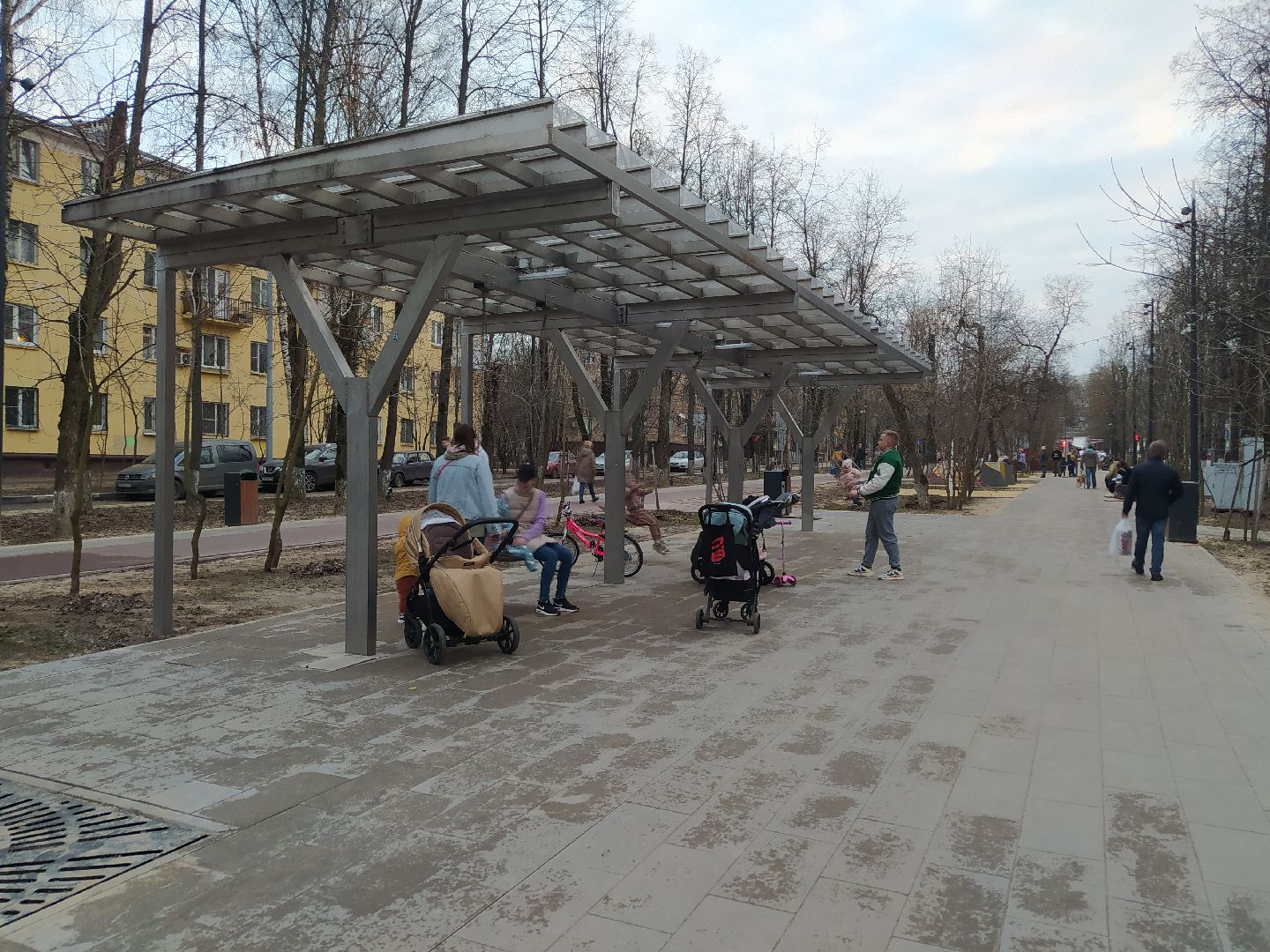 Благоустройство, качели, детская площадка