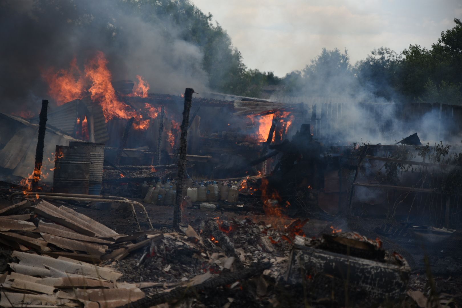 Заворово, Бронницкие пожарные, Тушение пожара, Возгорание сараев, Раменский округ,