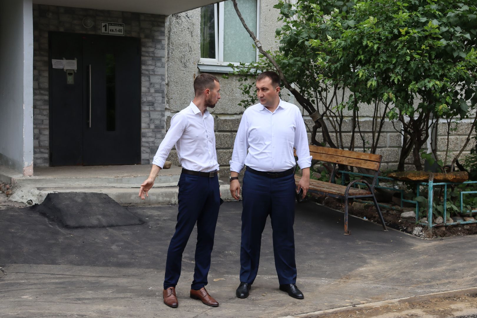 дзержинский, лесная 19, асфальт, благоустройство, Андроник Пак,