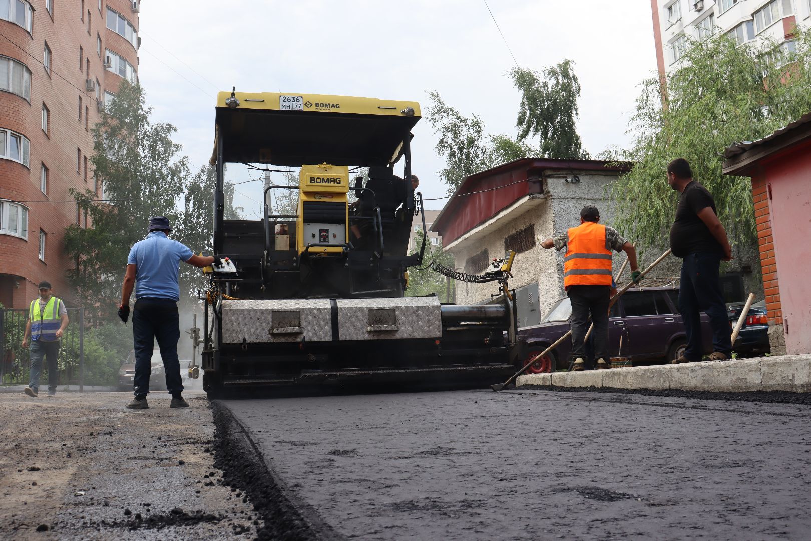 дзержинский, лесная 19, асфальт, благоустройство, Андроник Пак,