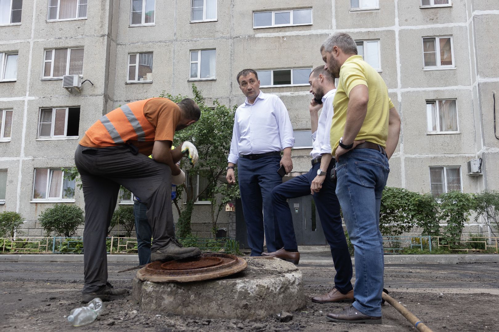 дзержинский, лесная 19, асфальт, благоустройство, Андроник Пак,