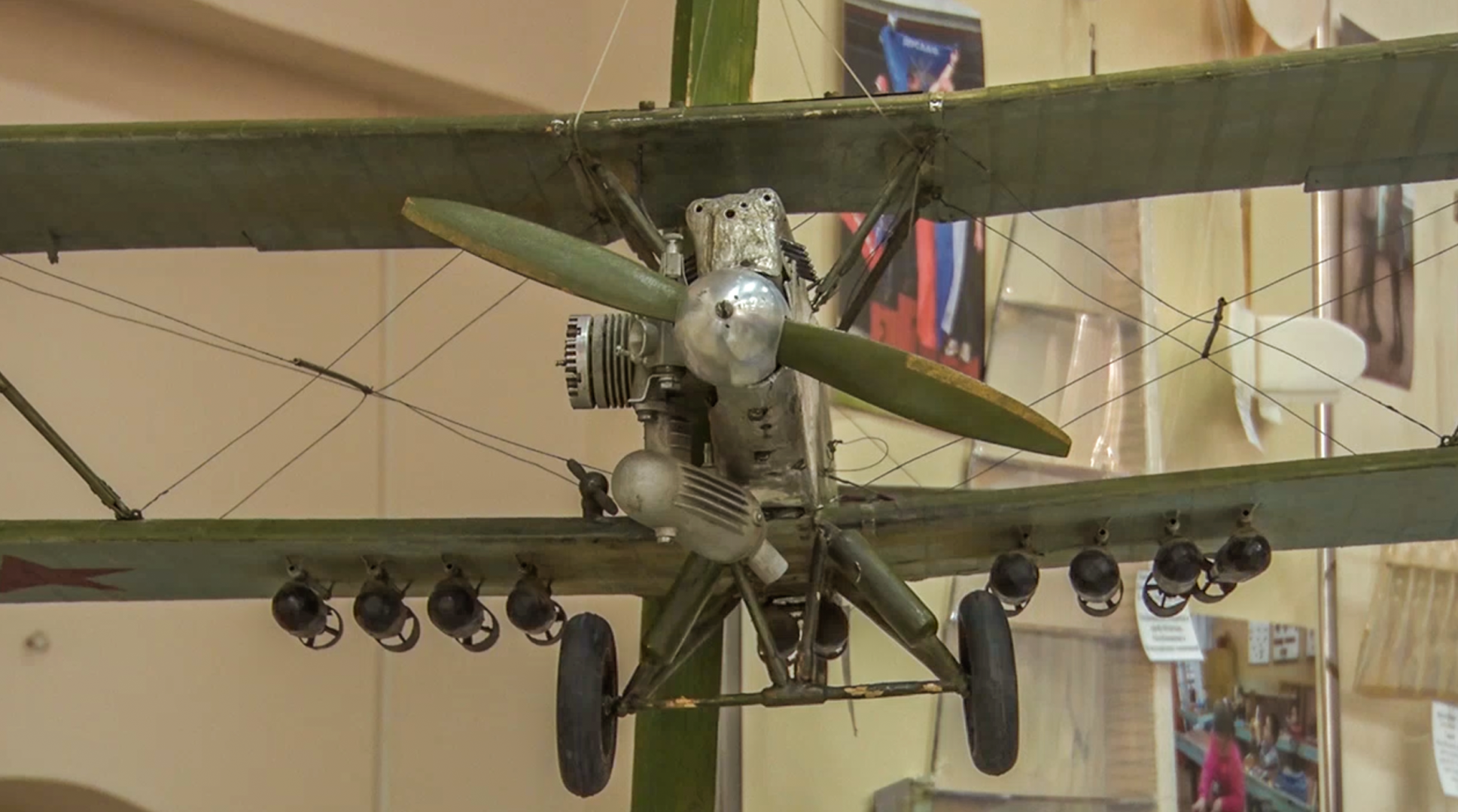 Клин, общество, выставки, ракеты, самолеты,