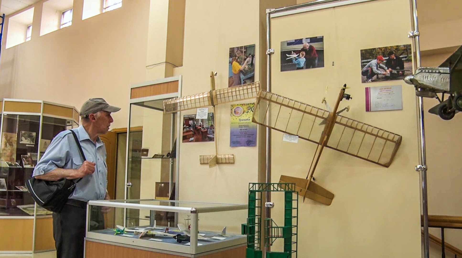 Клин, общество, выставки, ракеты, самолеты,