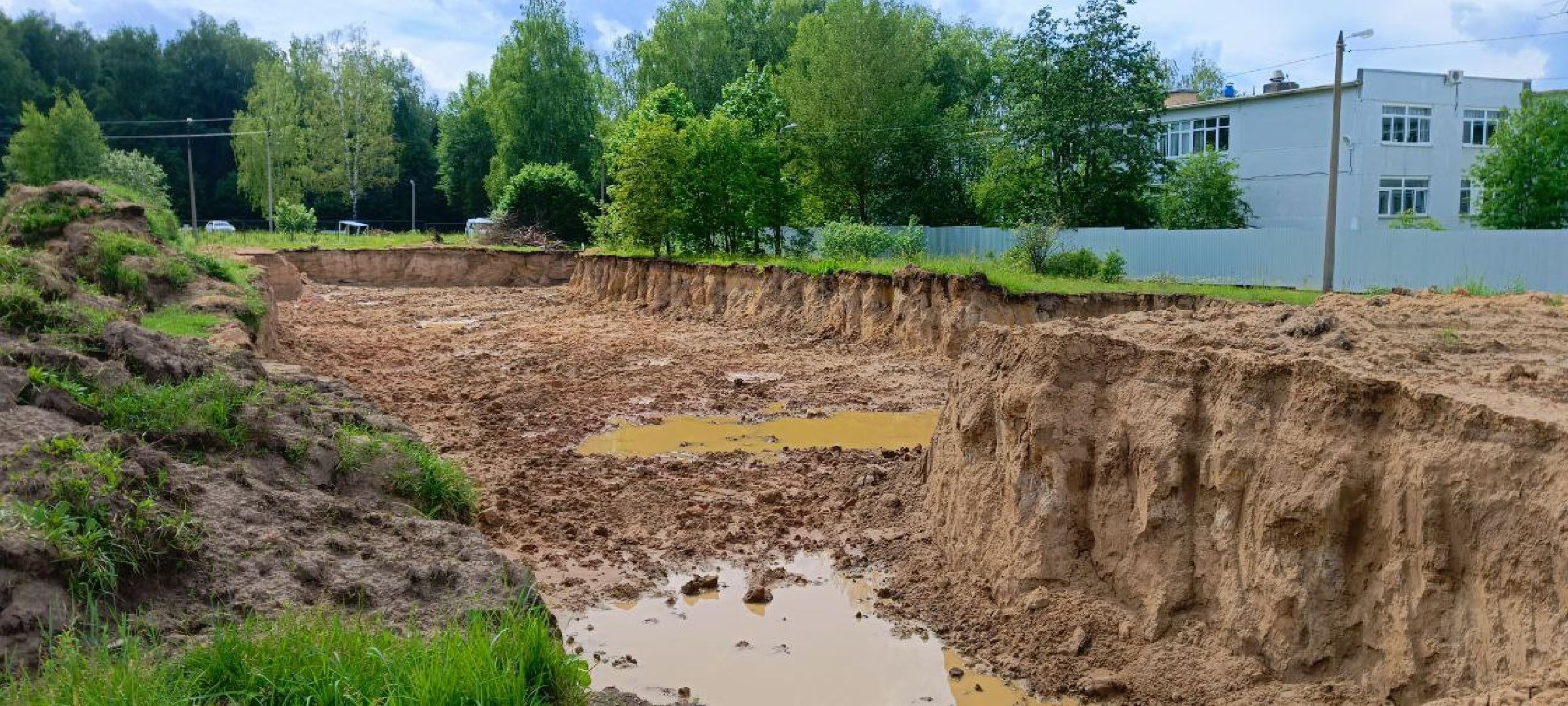 Дмитров, Внуковская школа,