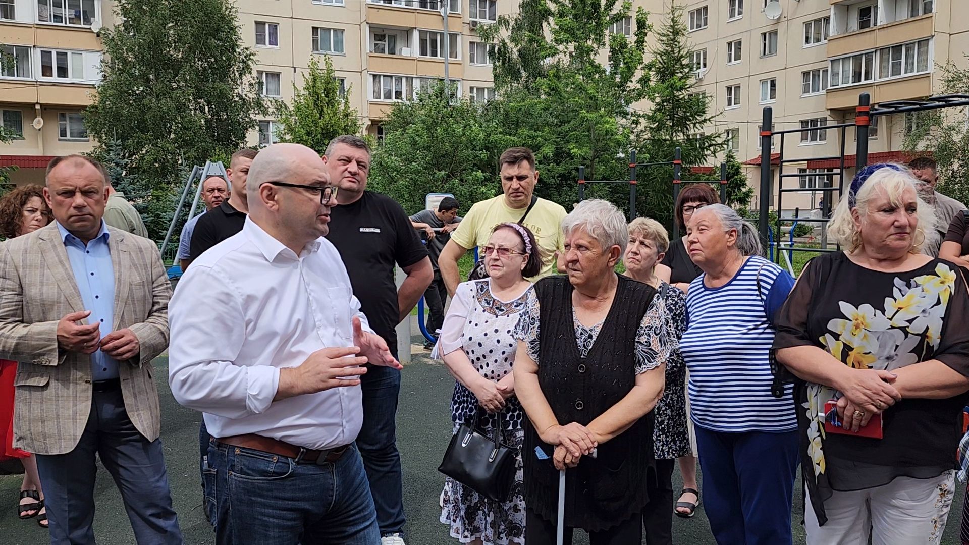 встреча с жителями, благойстройство, мигранты, Лосино-Петровский,