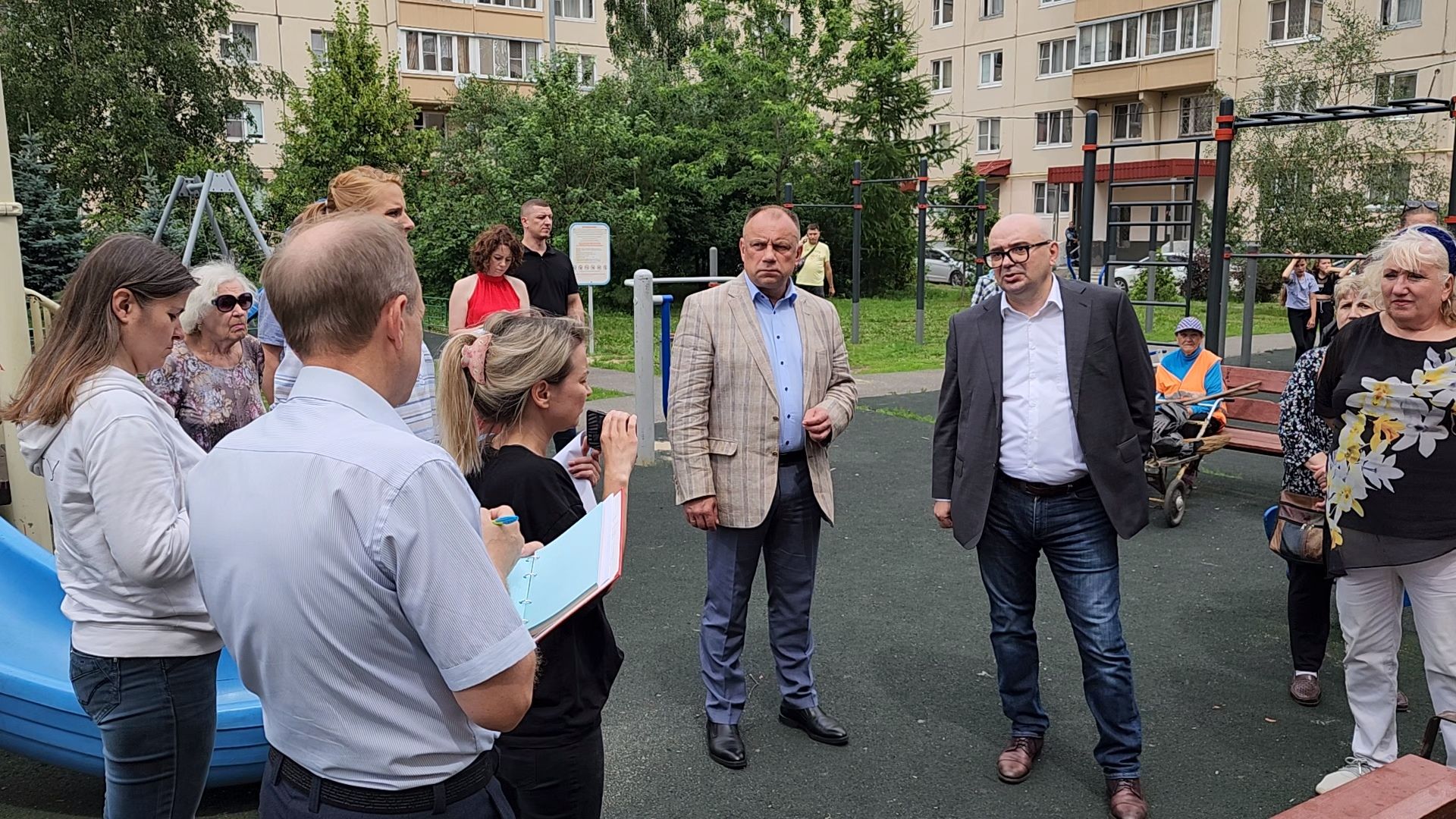 встреча с жителями, благойстройство, мигранты, Лосино-Петровский,