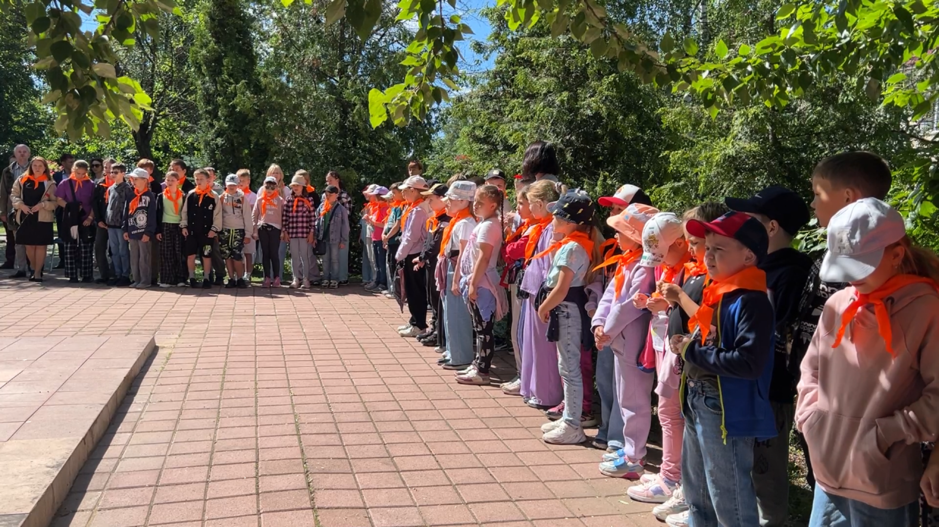 химки, день памяти и скорби, возложение цветов, мемориал, вов, митинг памяти,