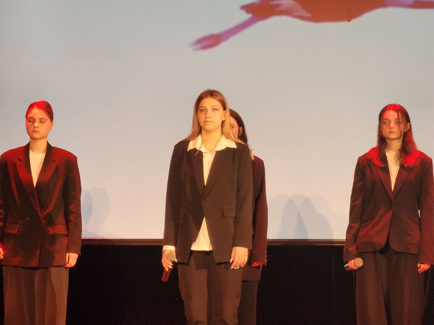 Ногинск, районный дом культуры, концерт, день памяти и скорби, лагерь, общество, жители,