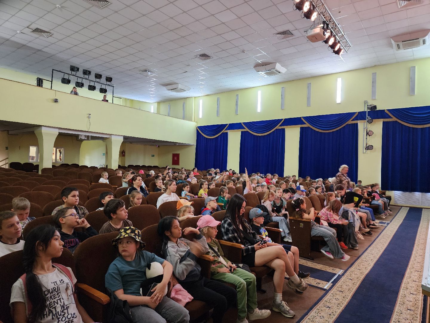 Ногинск, районный дом культуры, концерт, день памяти и скорби, лагерь, общество, жители,