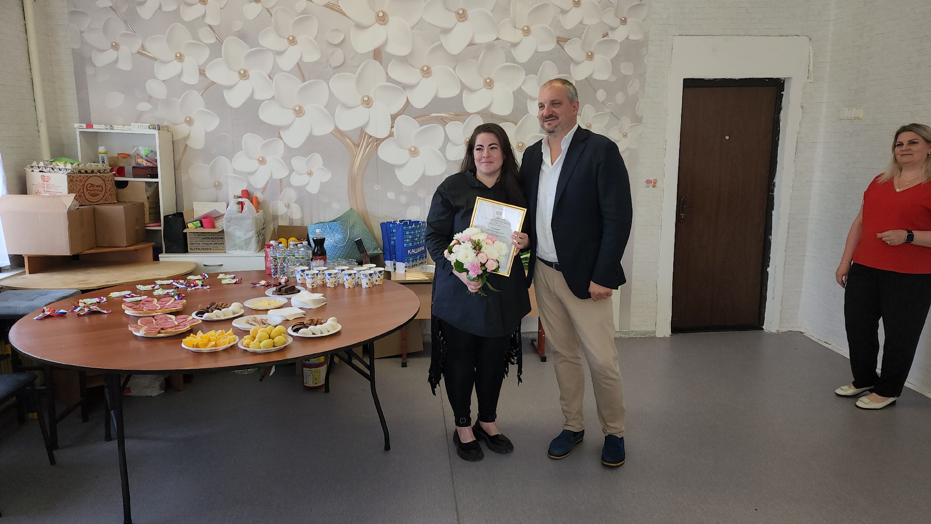 кашира, ожерелье, волонтеры, сво, гуманитарная помощь, маскировочные сети, подгузники, инвалидное кресло,