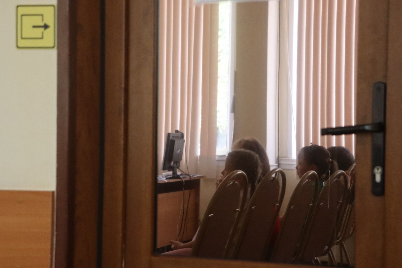 дзержинский, центральная библиотека, вредные привычки,Ирина Моисеева,