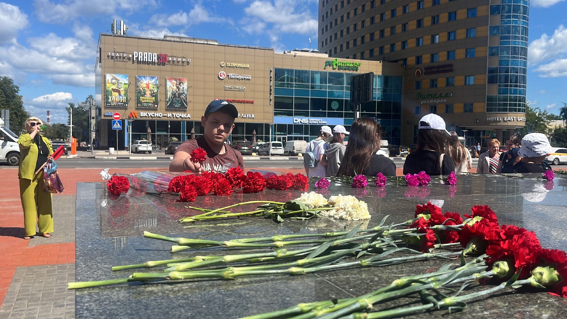 памятники, вечный огонь, мемориал, стела, экскурсии, экскурсия, экскурсии по историческим местам, школьники, дети,