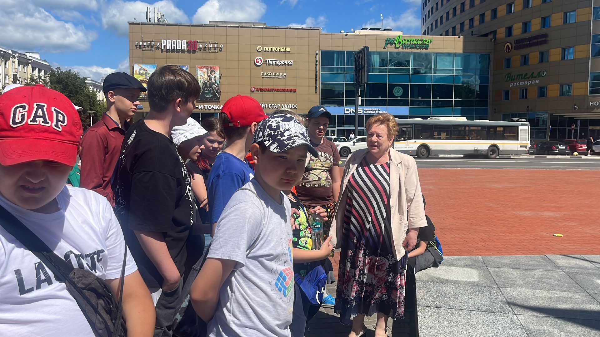 памятники, вечный огонь, мемориал, стела, экскурсии, экскурсия, экскурсии по историческим местам, школьники, дети,