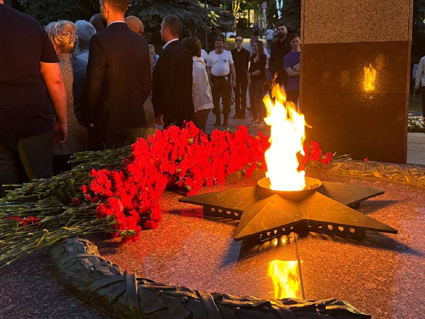 день памяти и скорби, 22 июня, День начала войны, митинг памяти, возложение цветов, ленинский городской округ,