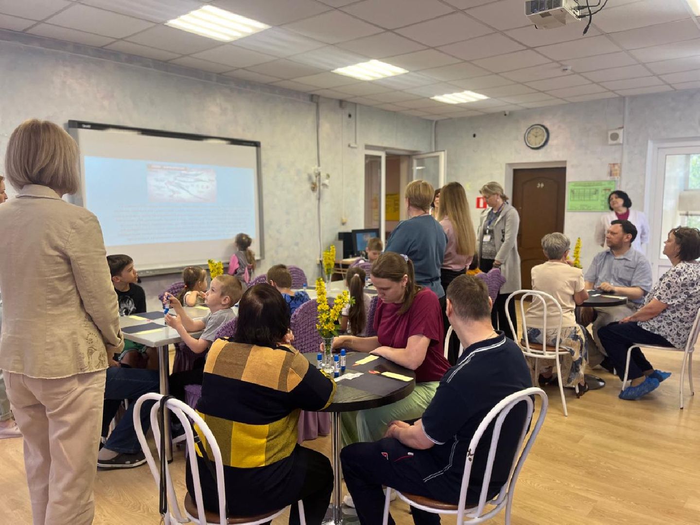 ивантеевка, день памяти и скорби, памятная дата, свеча памяти, дети с овз, инвалиды,