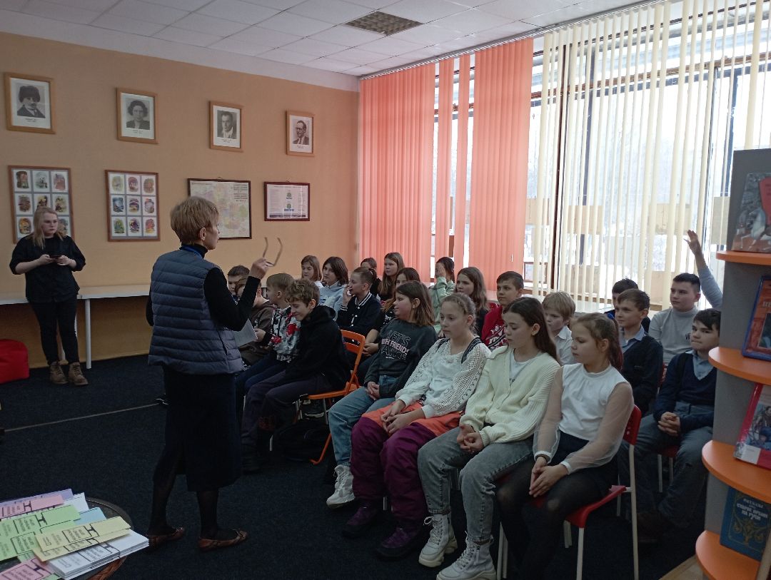 Дубна, общество