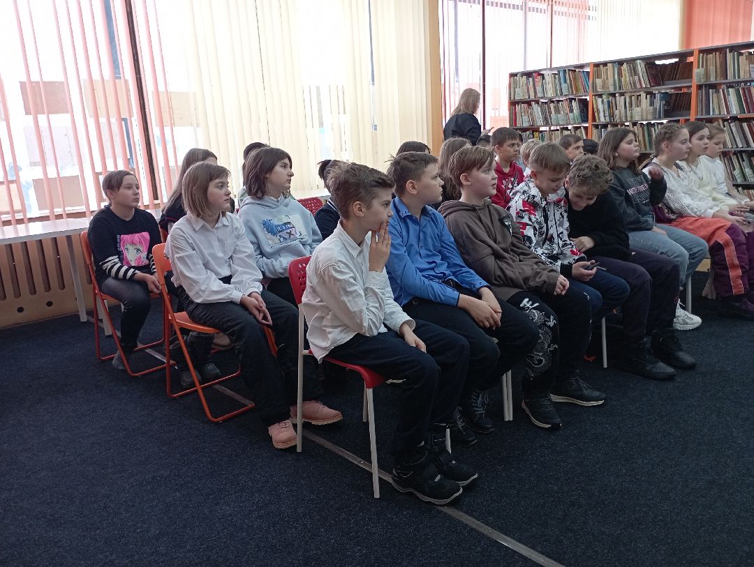 Дубна, общество