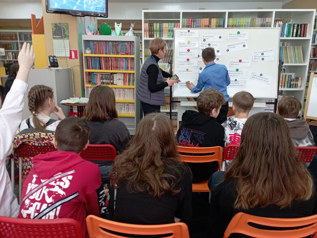 Дубна, общество