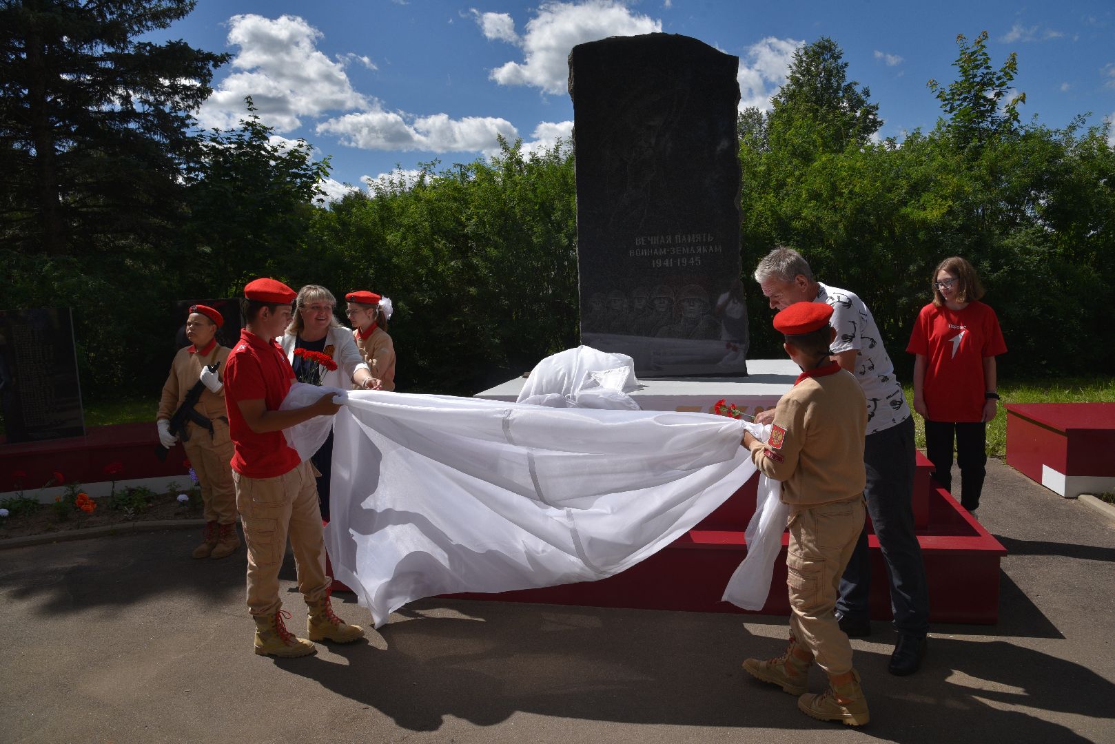 лотошино, микулино, день памяти и скорби, 22 июня, памятник,