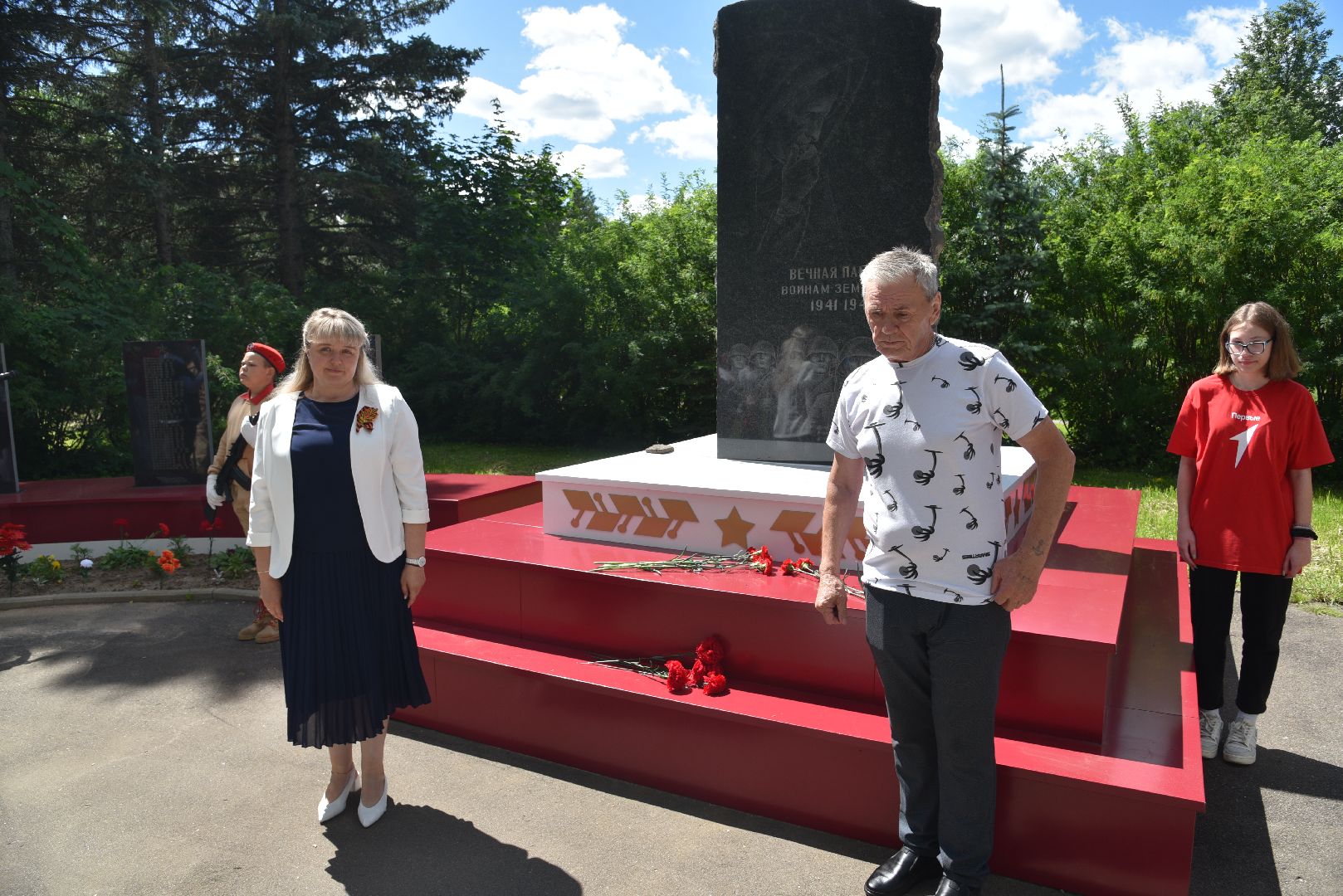 лотошино, микулино, день памяти и скорби, 22 июня, памятник,