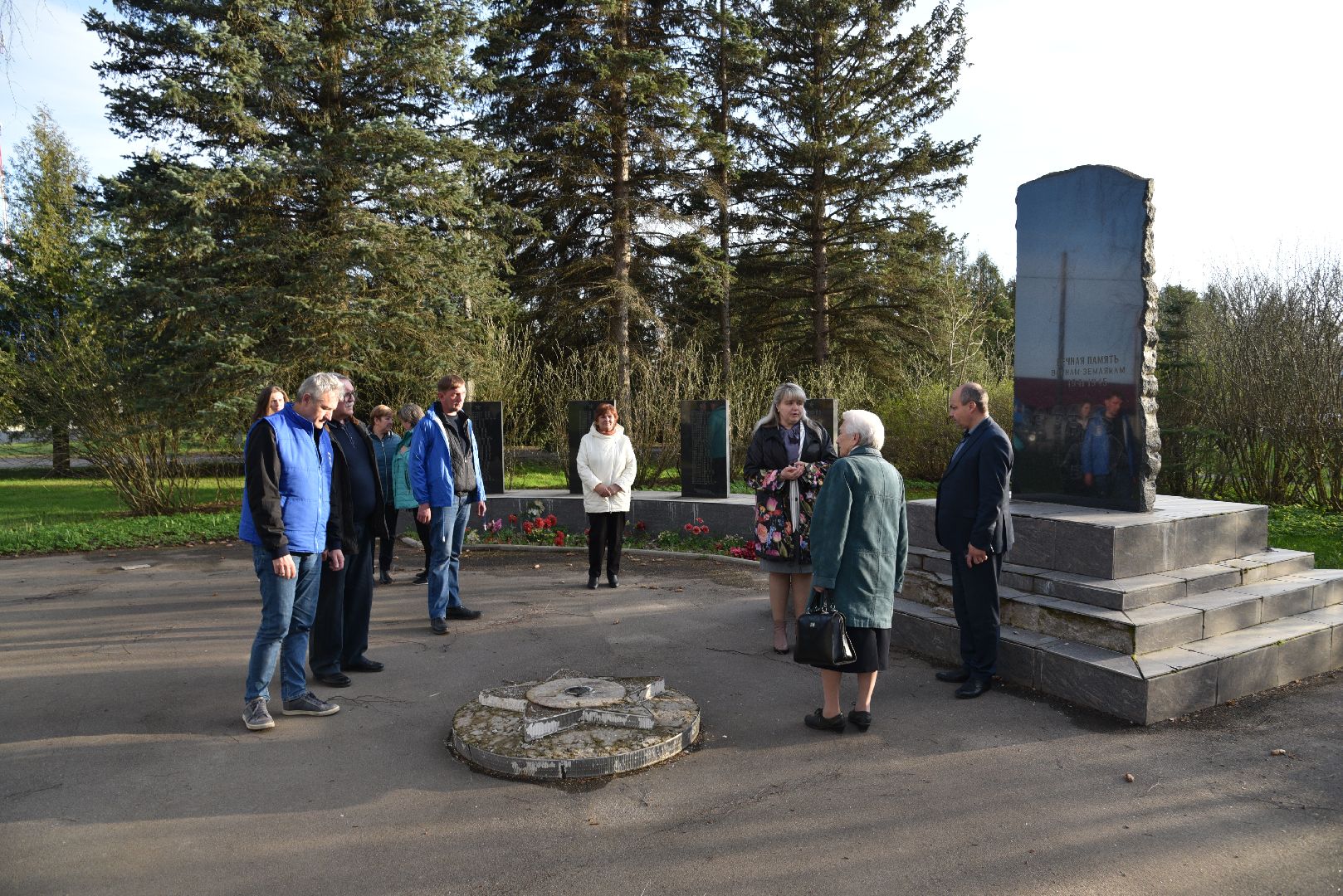 лотошино, микулино, день памяти и скорби, 22 июня, памятник,