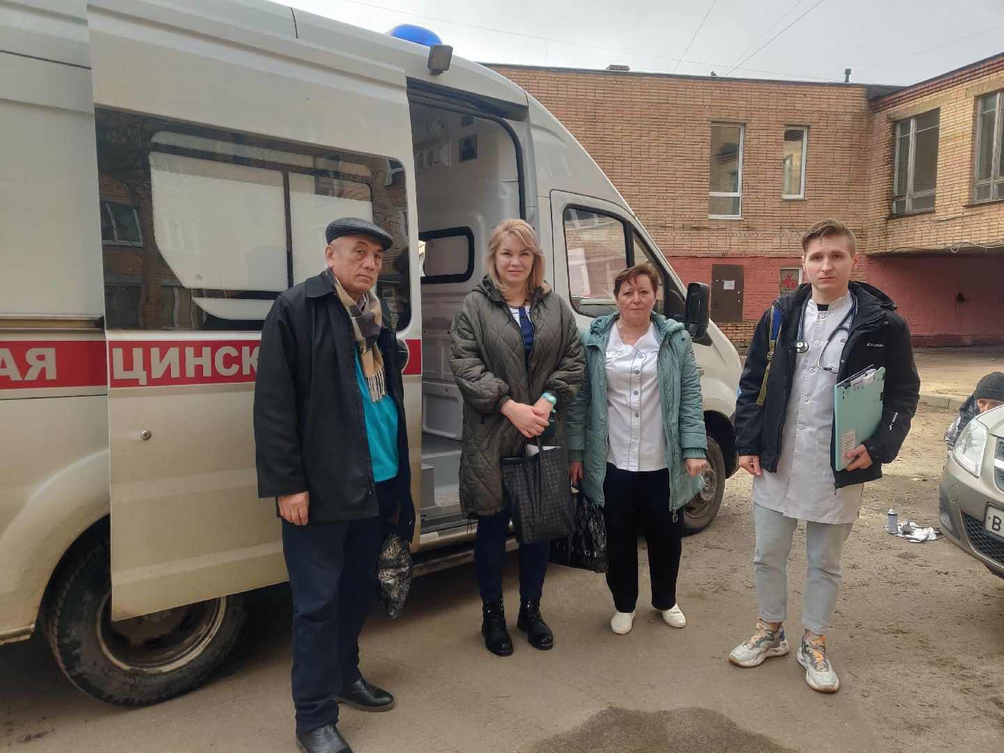 Красноармейск, медсанчасть, бригада врачей, выезд врачей, ветераны ВОВ, медосмотр ветеранов