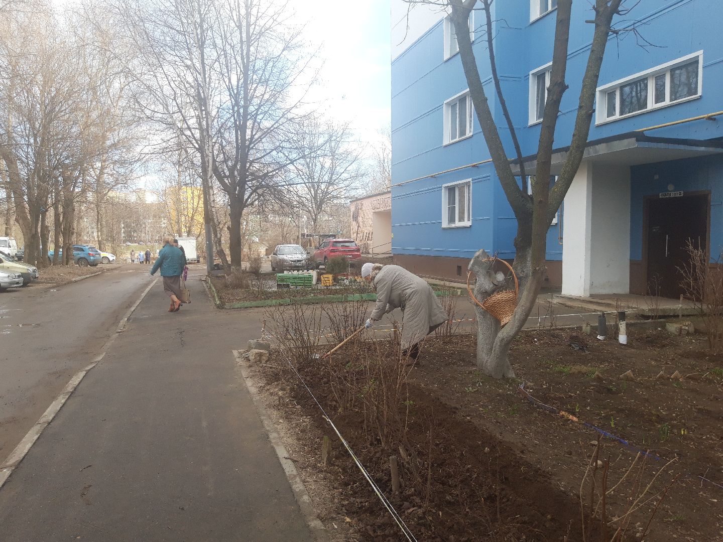 двор, доброе дело,