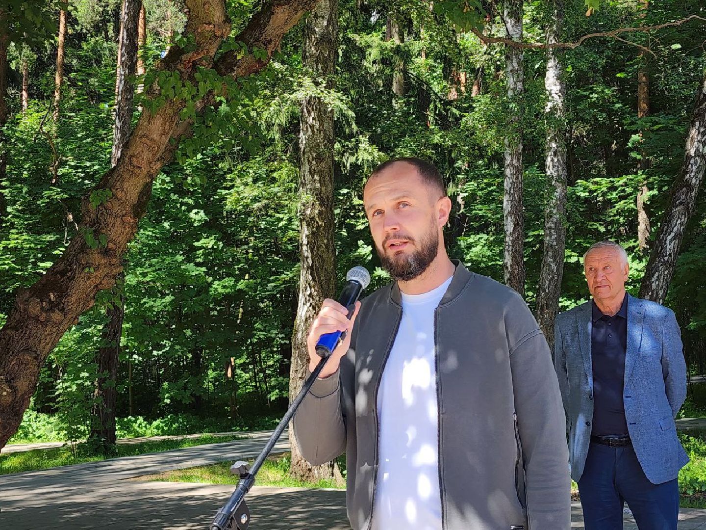 активное долголетие,зарядка долголетов, общеобластная зарядка, парк апаринки, видное, ленинский округ,