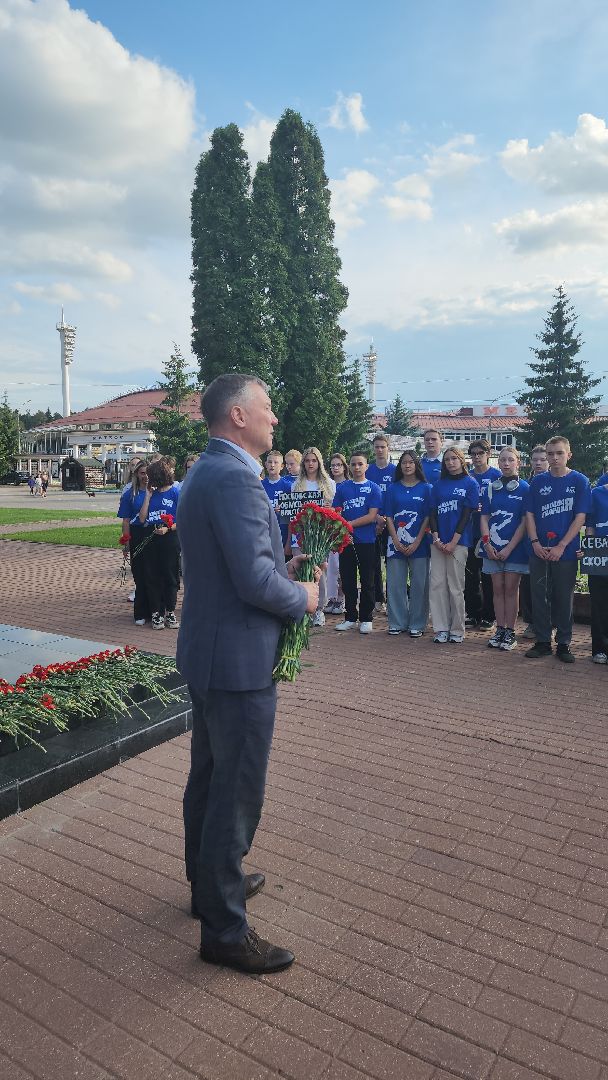 свеча памяти, борис аубакиров, Вечный огонь, мемориал, митинг, Дагестан, севастополь, жуковский,