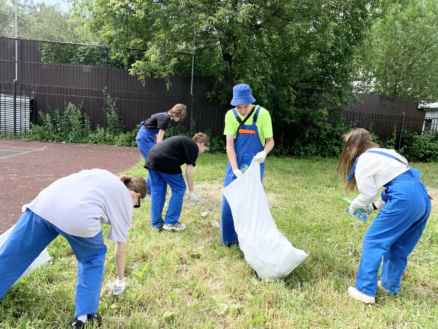 Балашиха, Подмосковье, Экология, эколагерь, стадионы, мусор, уборка мусора,