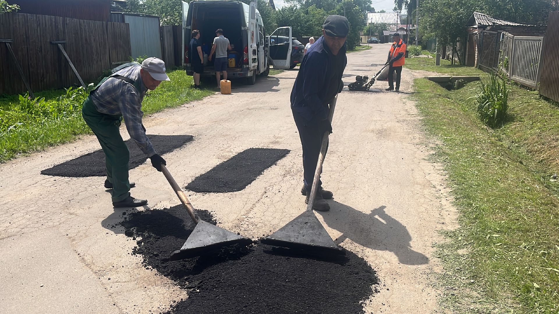 ямы, ямы на дорогах, ремонт, ремонт дорог, ремонт дороги, ямочный ремонт,