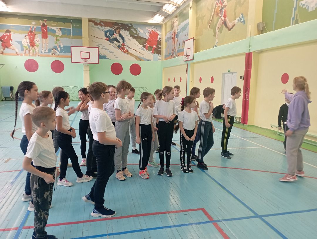 Дубна, общество