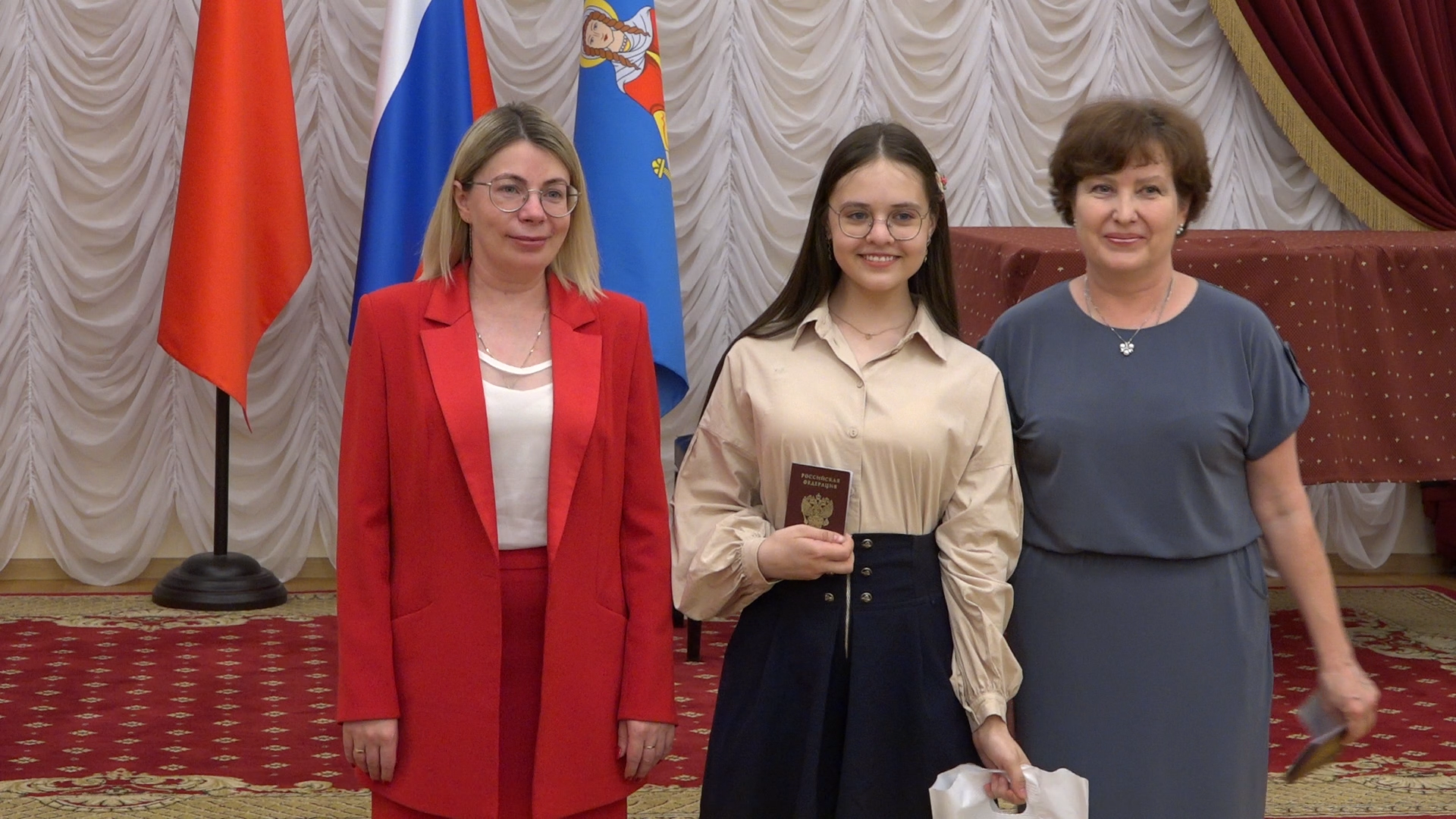 паспорт в 14 лет, паспорт гражданина рф, вручение паспорта, торжественное вручение паспорта, Власиха Дворец культуры,