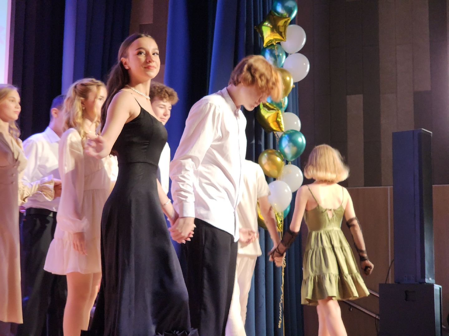 Черноголовка, выпускной, образование, дети,