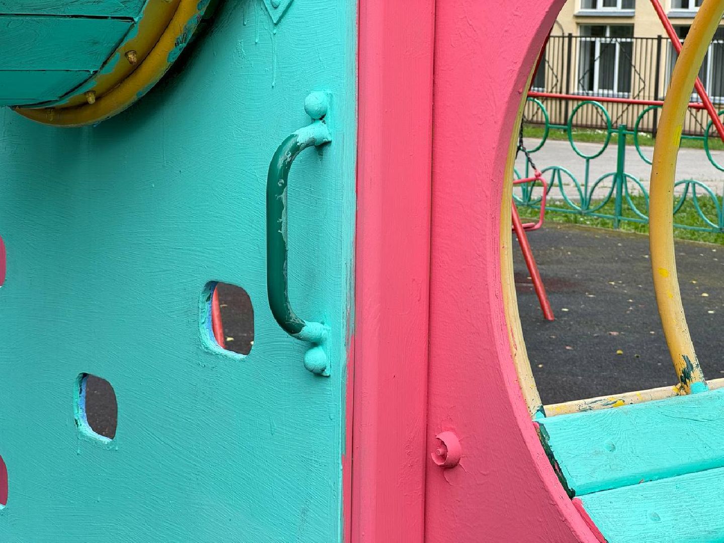 густ, дефекты, детская площадка, безопасность, дети, управляющая компания, городской округ восход,