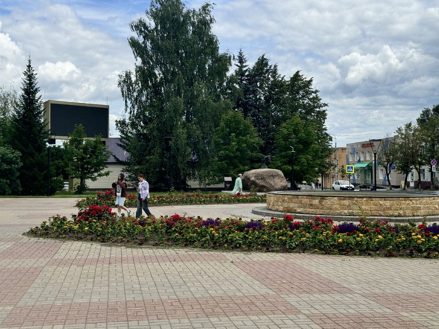 шаховская, клумбы, коммунальная служба, цветы,