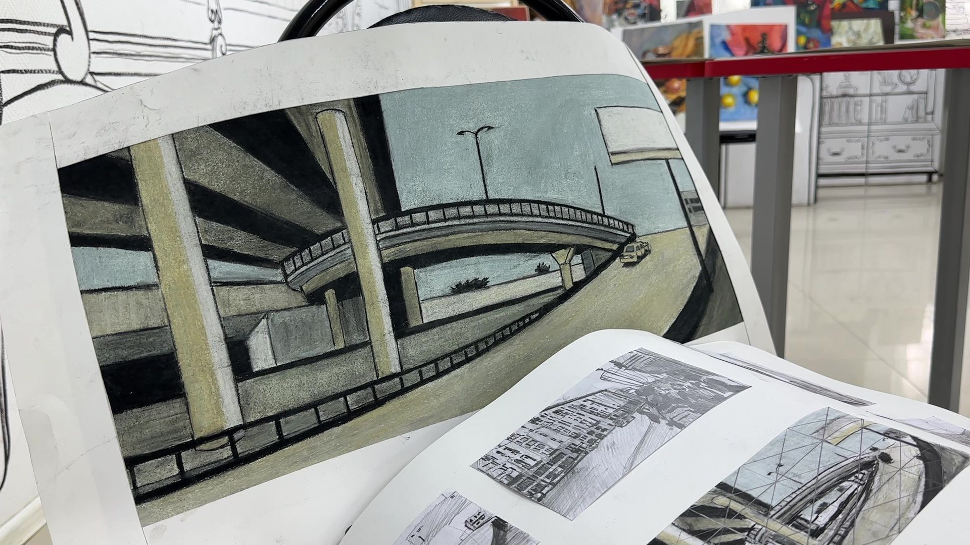 Реутов, библиотека, художник, картины, выставка, акварель, карандаш,