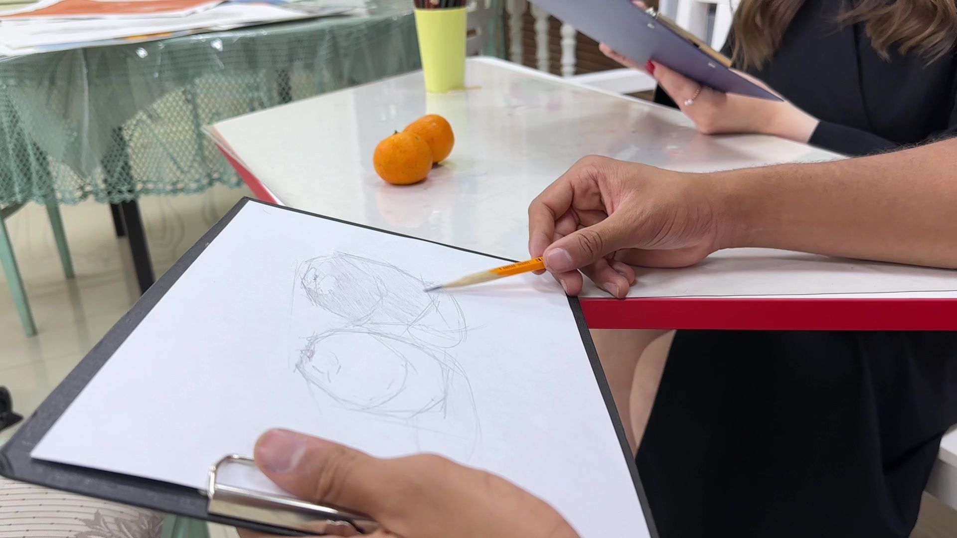 Реутов, библиотека, художник, картины, выставка, акварель, карандаш,