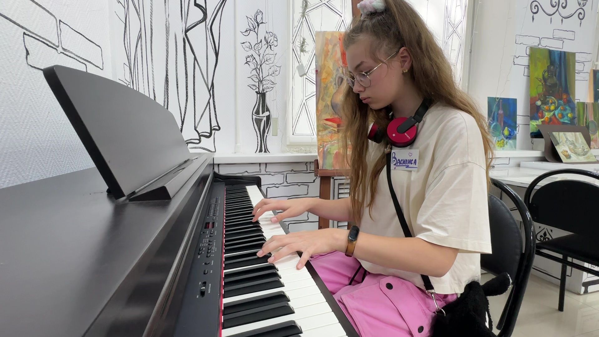 Реутов, библиотека, художник, картины, выставка, акварель, карандаш,