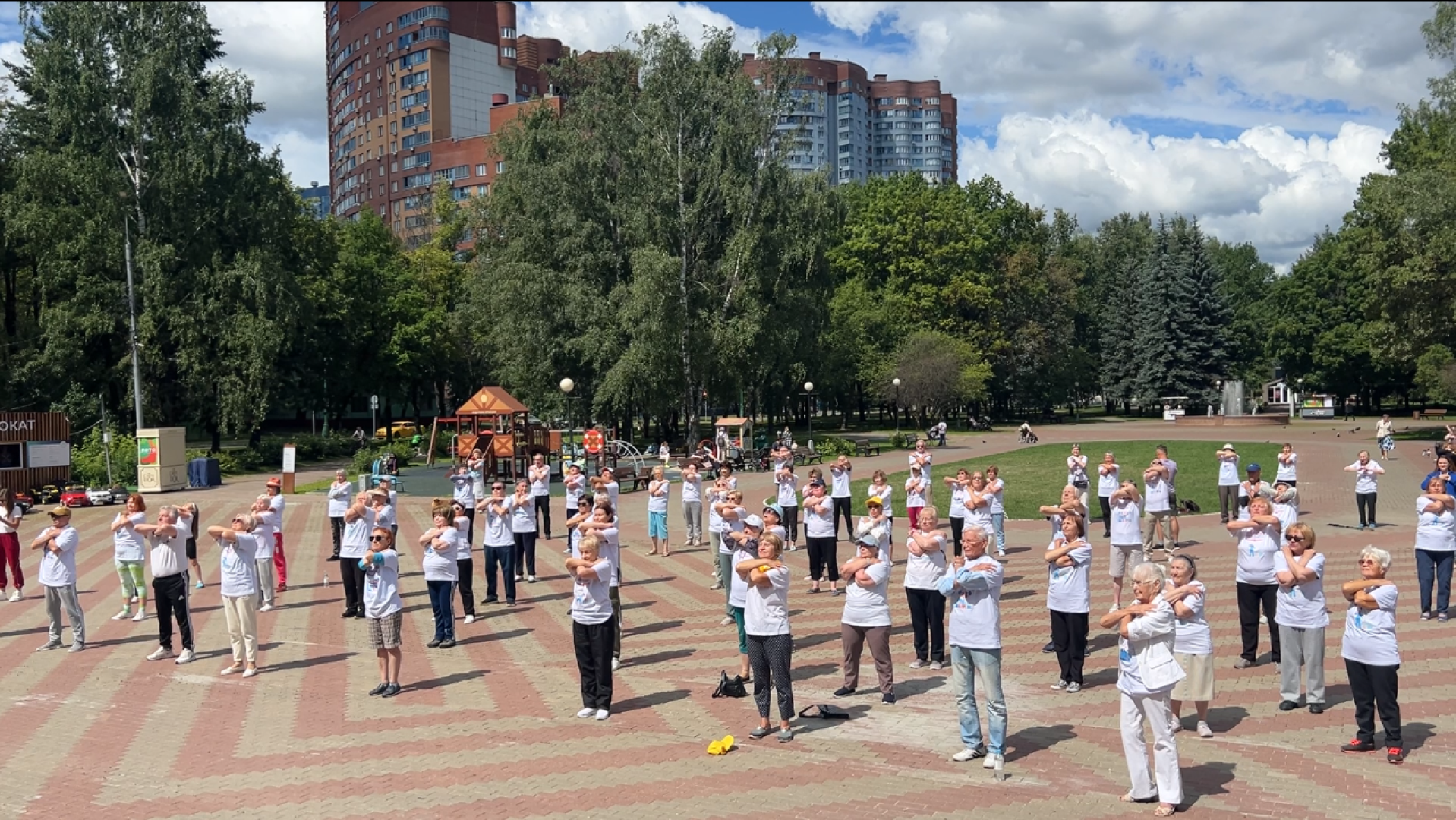 химки, спорт, активное долголетие, зарядка долголетов,