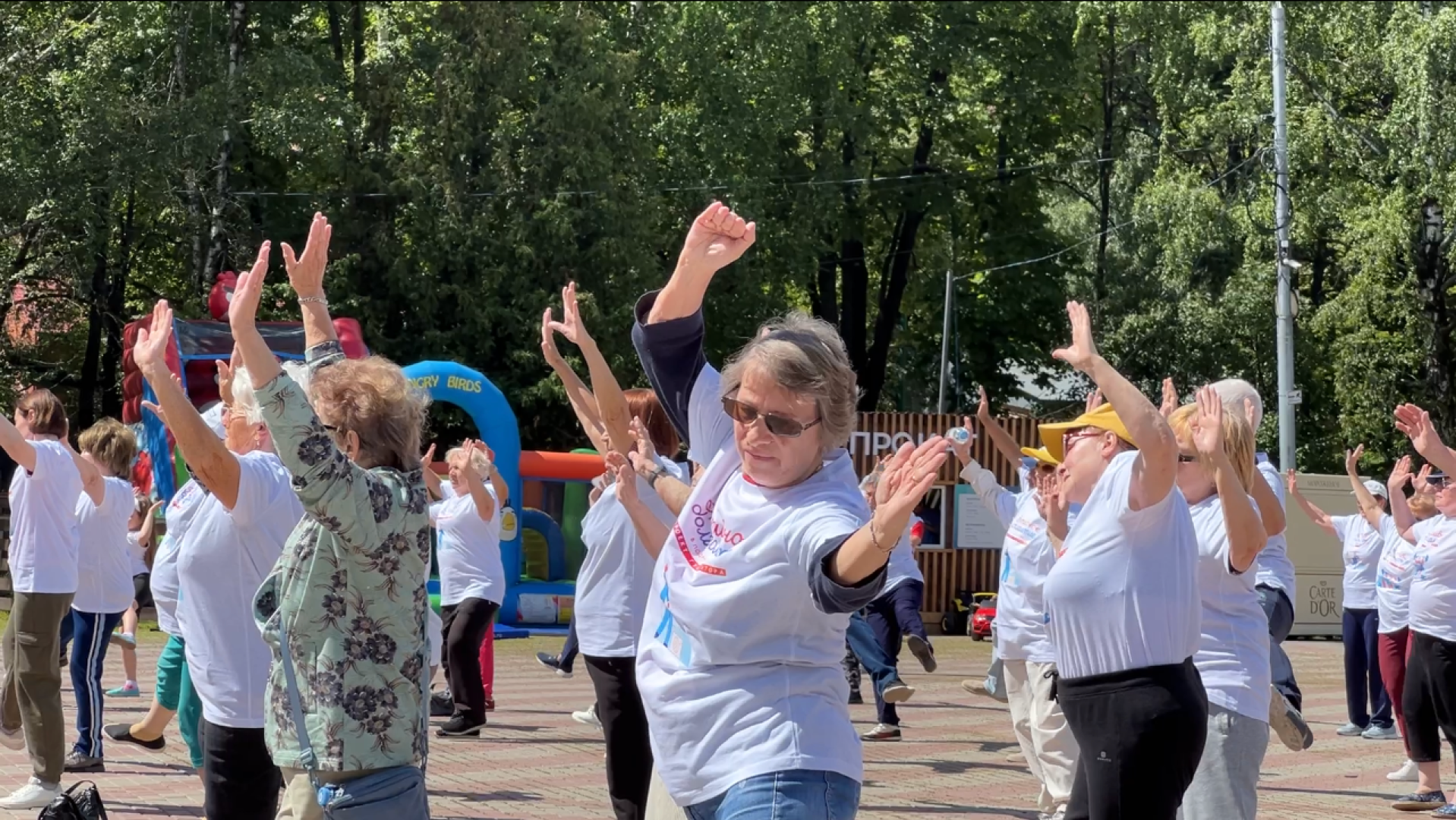 химки, спорт, активное долголетие, зарядка долголетов,