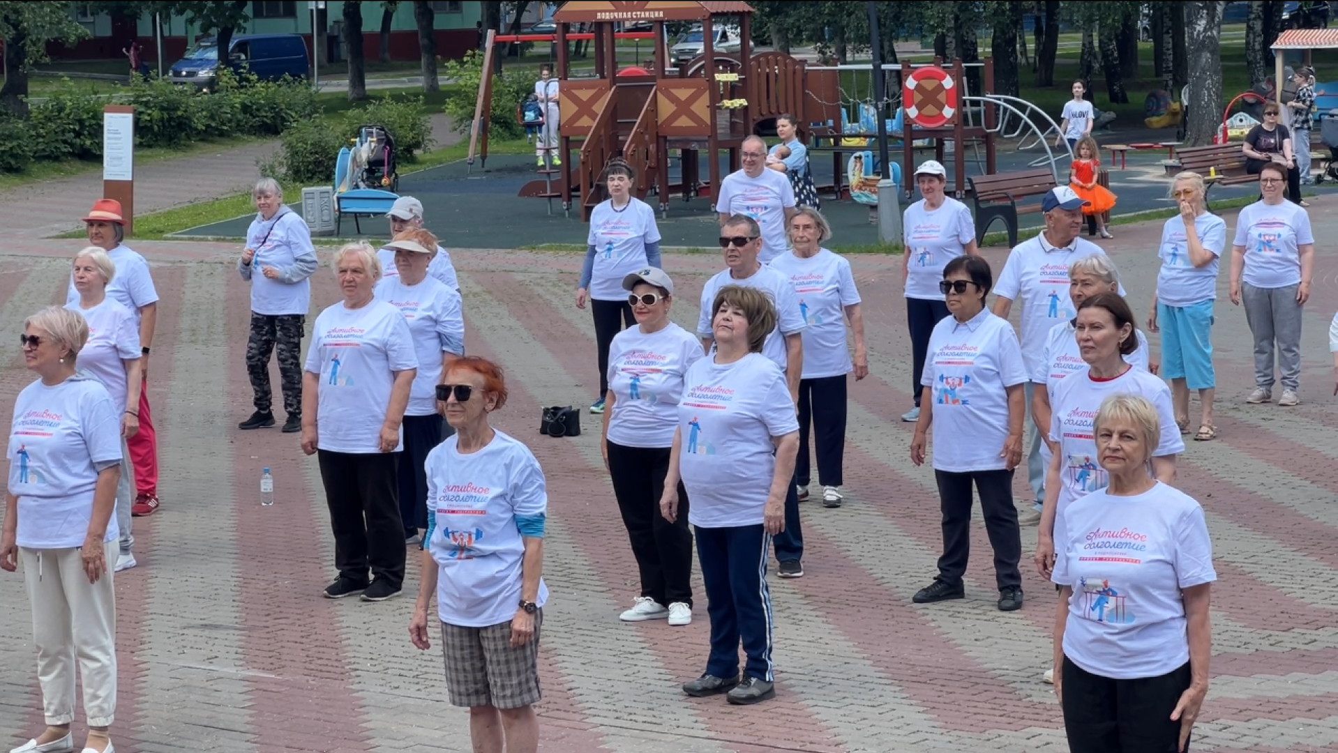 химки, спорт, активное долголетие, зарядка долголетов,