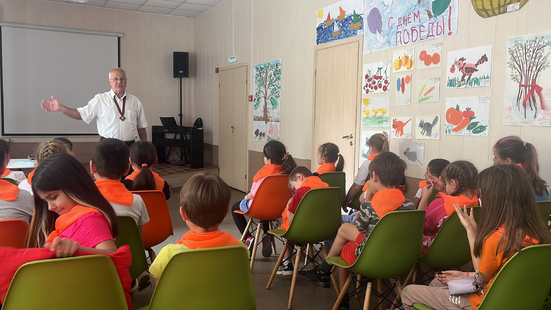 дети, школьники, писатель, поэт, детский писатель, сказки,