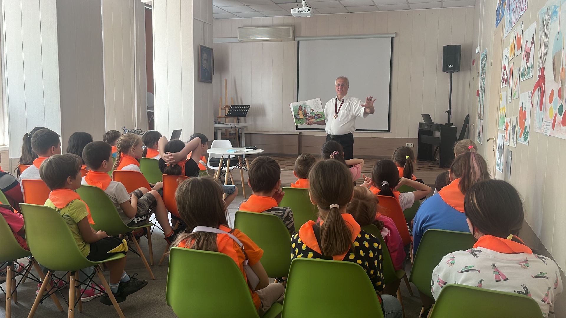 дети, школьники, писатель, поэт, детский писатель, сказки,