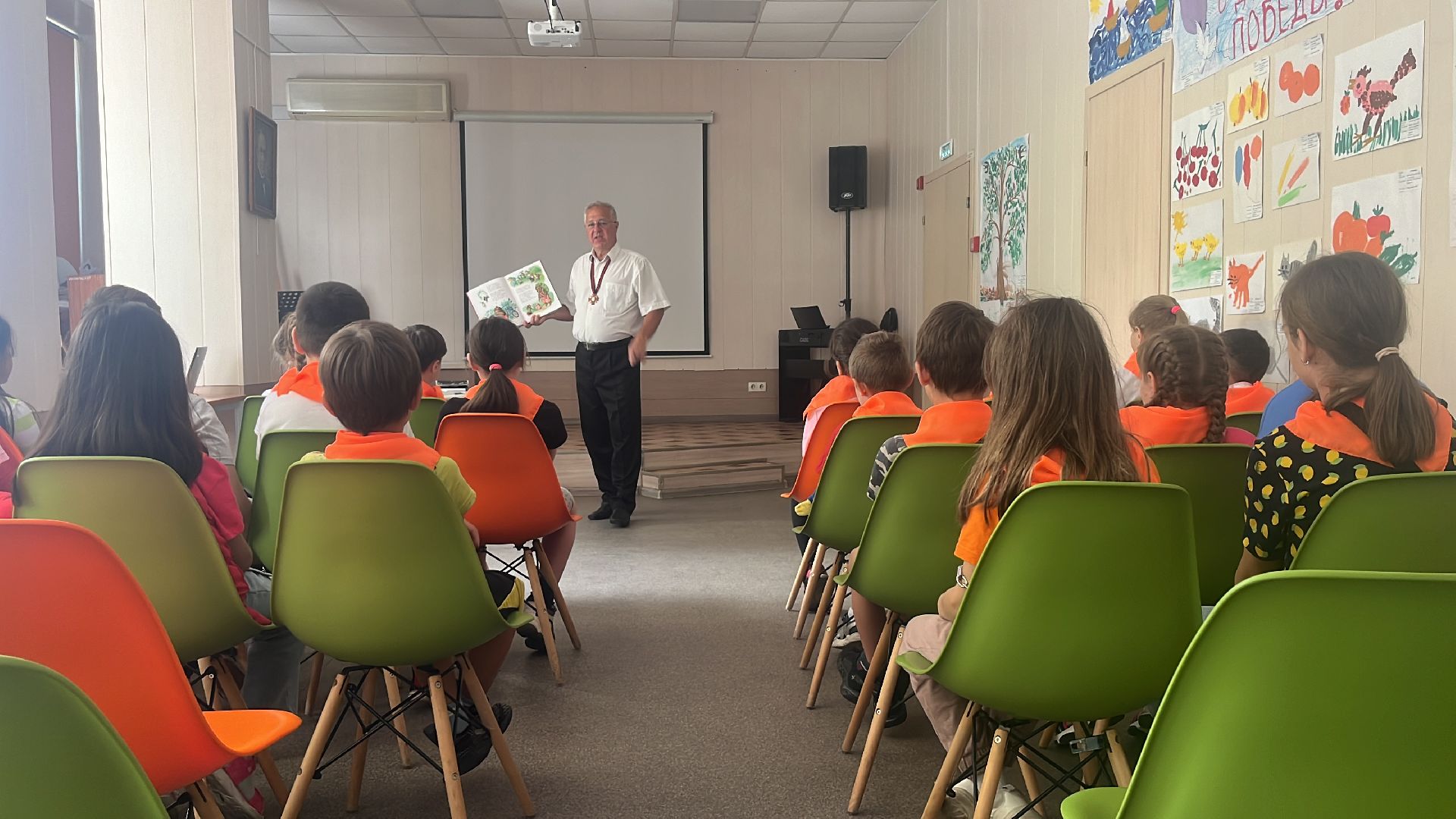 дети, школьники, писатель, поэт, детский писатель, сказки,