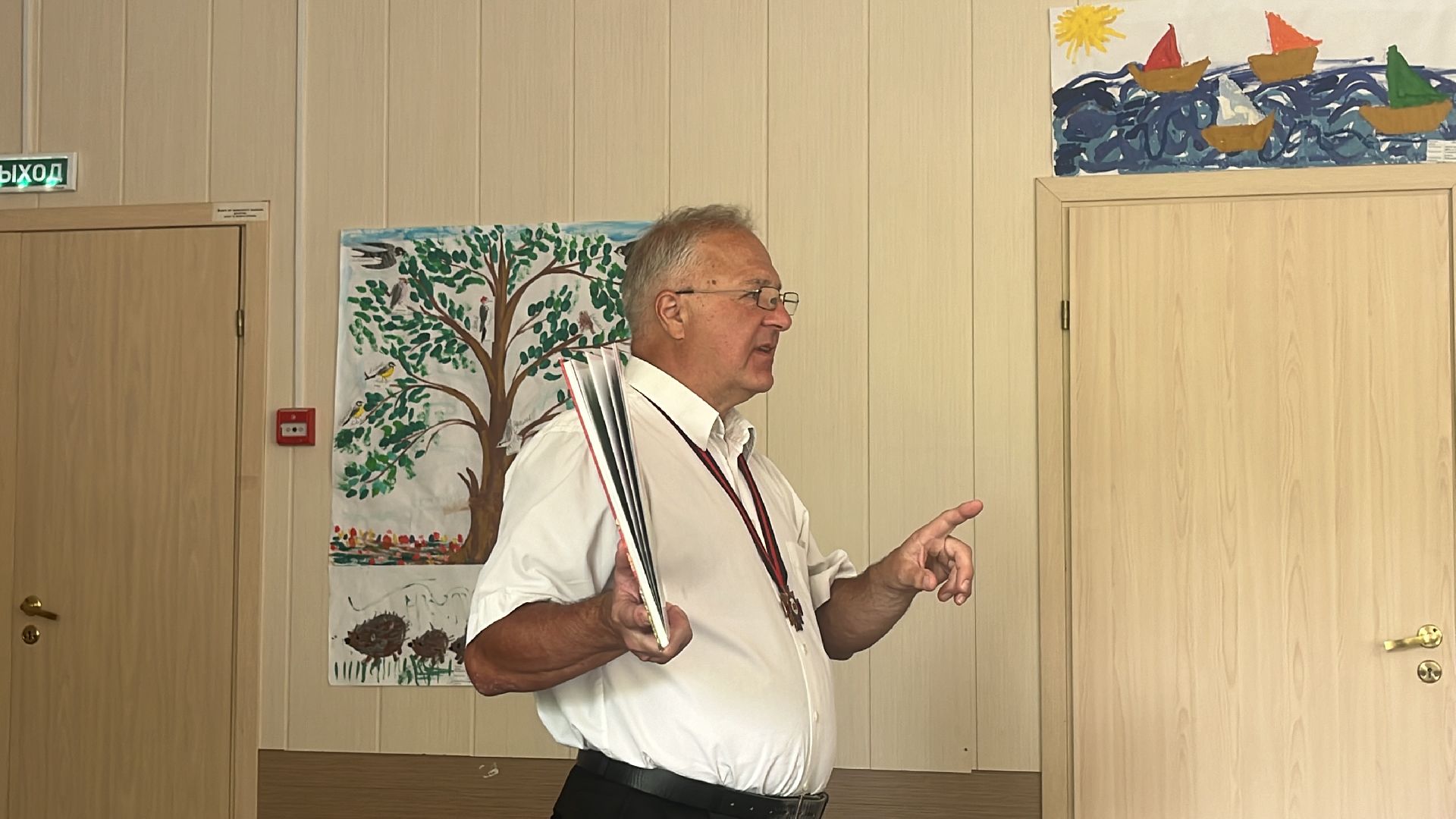 дети, школьники, писатель, поэт, детский писатель, сказки,