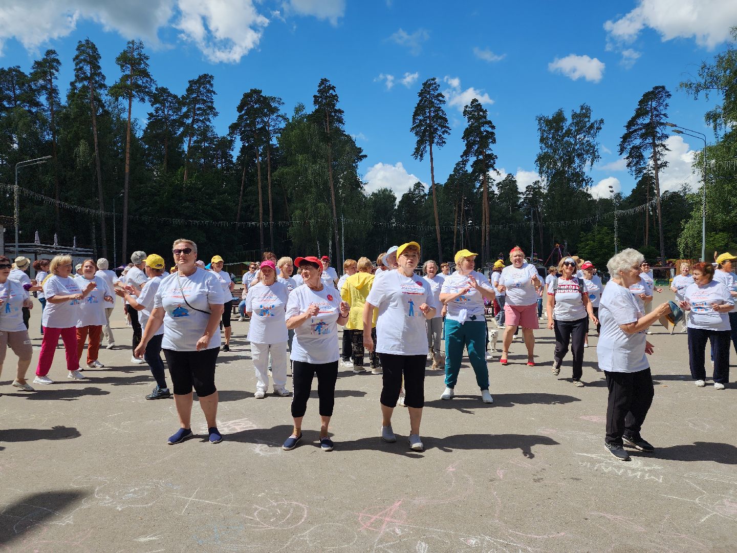 Активное долголетие, Зарядка долголетов, Центральный парк, Ногинск, Богородский городской округ,